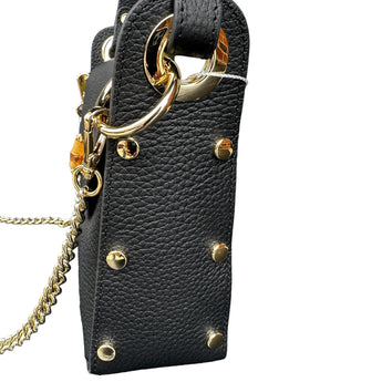 gold hardware on everyday leather purse, leather handbag