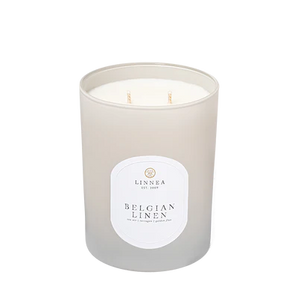 This Belgian Linen 2 Wick Candle features a matte grey glass vessel and two hand-crafted wicks with carefully selected, high quality ingredients for an irresistible scent. Perfect for any setting.